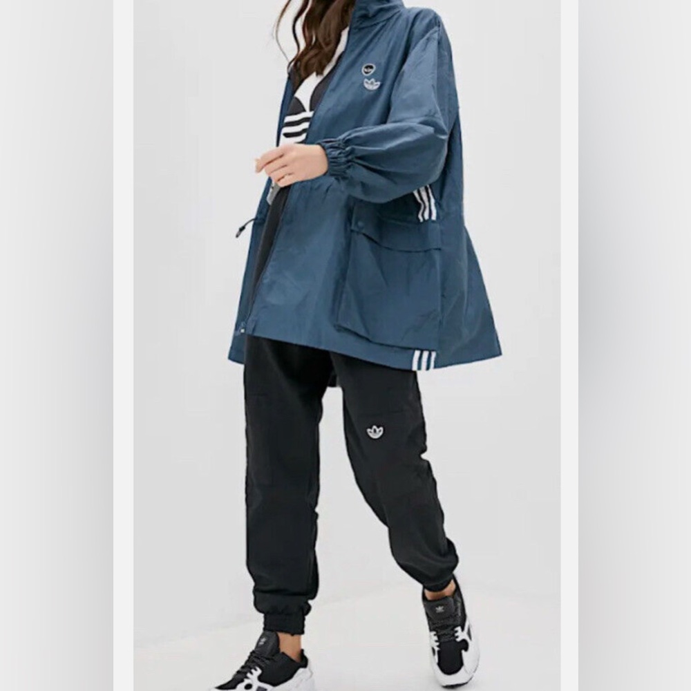 Oversized adidas windbreaker